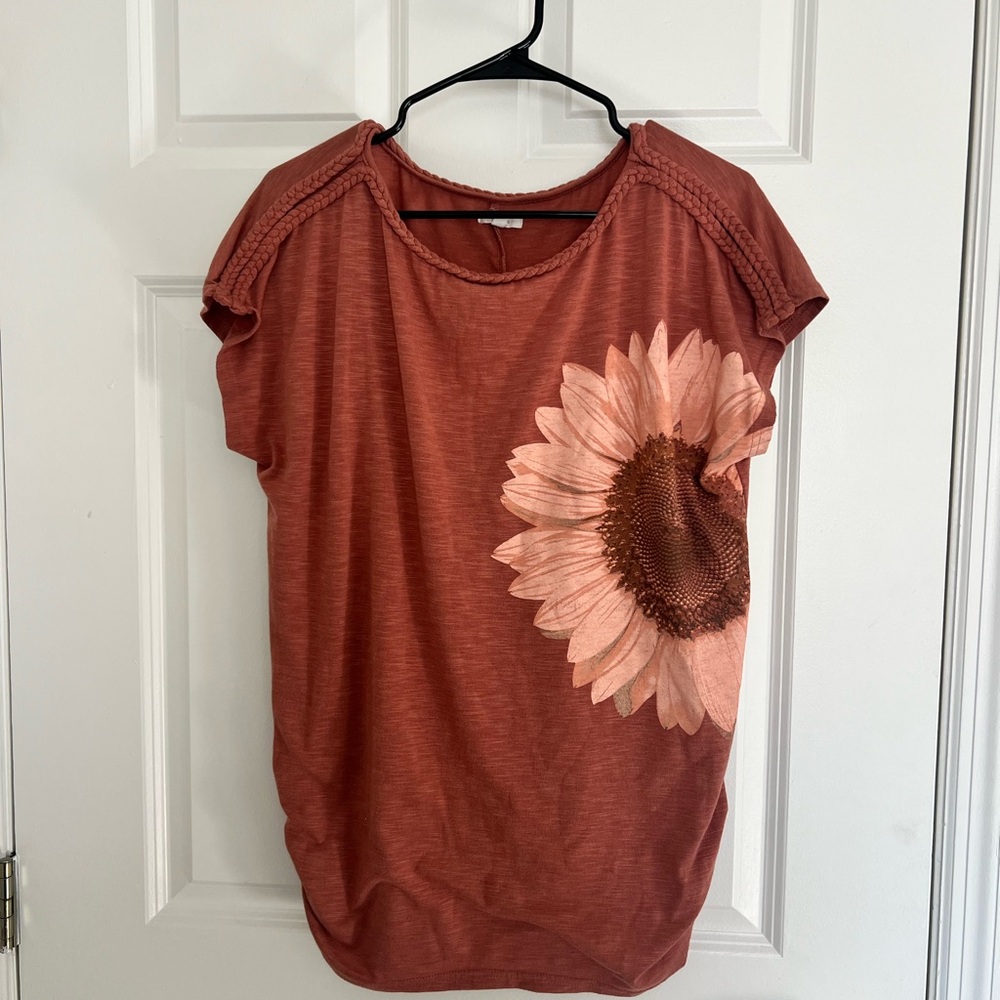 Maurices Orange Graphic Short Sleeve T-Shirt